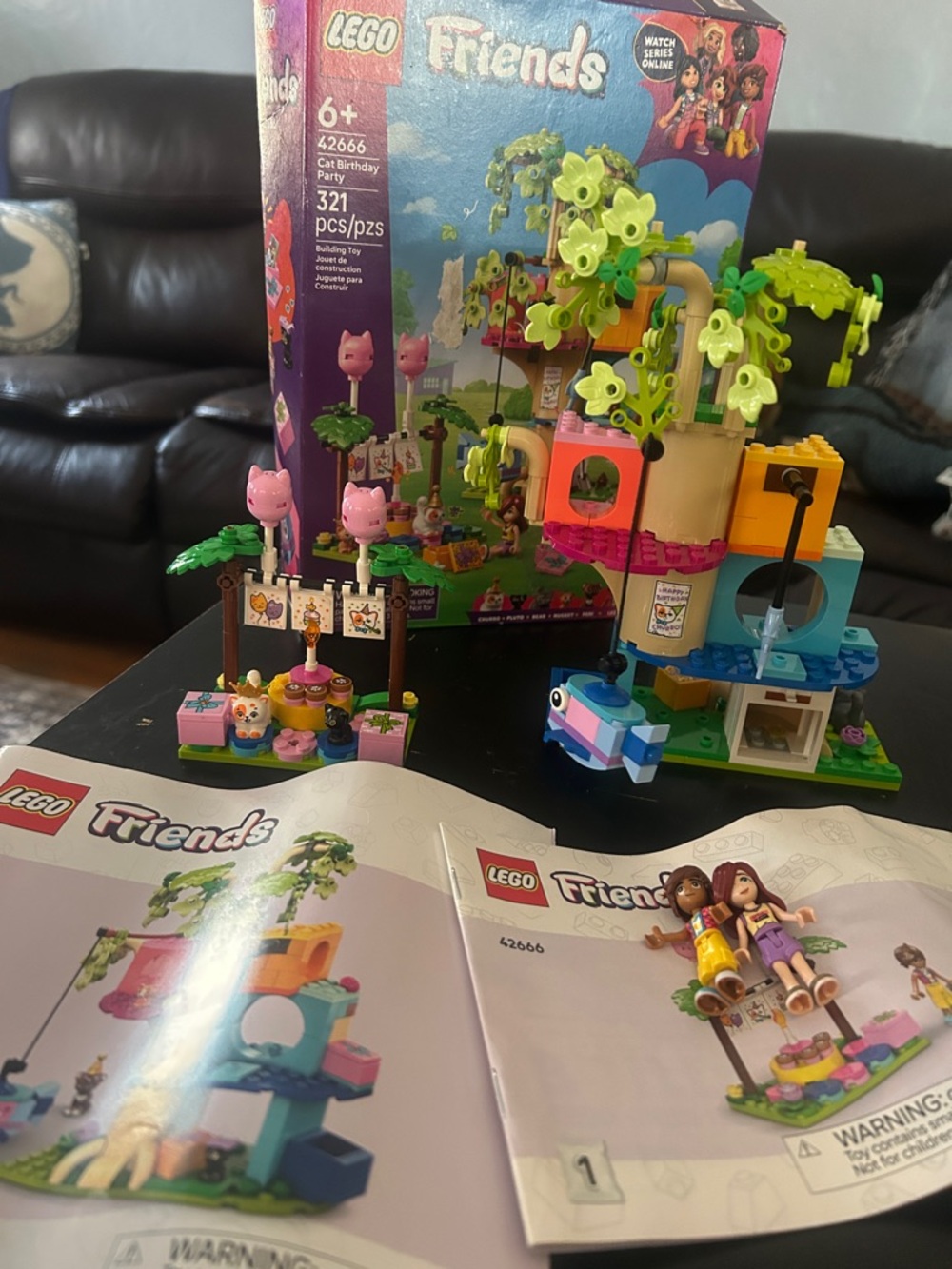 Lego Friends Cat Birthday party  Playset